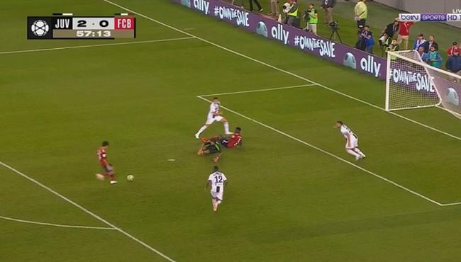 لاعب بايرن ميونخ يهدر فرصة هدف محقق امام يوفنتوس