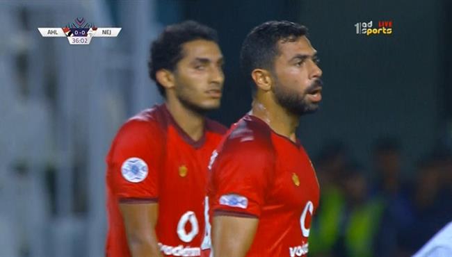 تصدى حارس النجمة اللبنانى الرائع امام صاروخية احمد فتحى