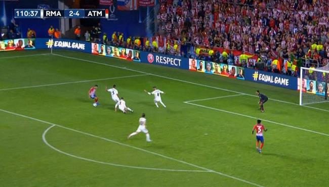 فيتولو يهين مدافعى ريال مدريد فى مباراة السوبر الأوروبى