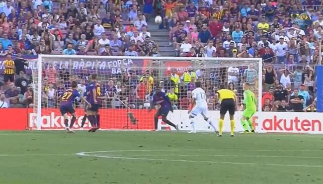 أومتيتي ينقذ هدف مؤكد لبوكا جونيورز من علي خط المرمي