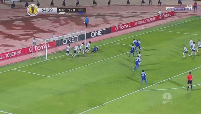 العارضة تحرم الهلال السودانى من تسجيل هدف رائع فى المصرى