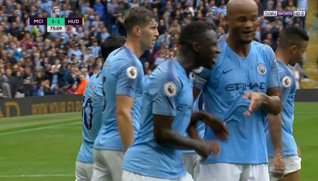 اهداف مباراة مانشستر سيتى وهدرسفيلد 6 1 الدورى الانجليزى