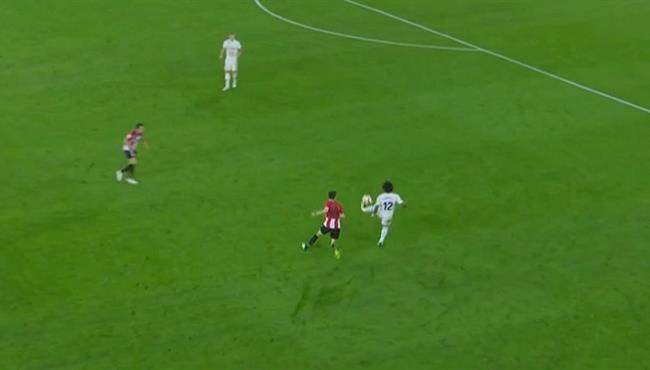 مهارة رائعة من مارسيلو فى مباراة ريال مدريد واتلتيك بلباو