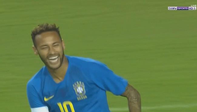 هدف نيمار الاول في مباراة السلفادور