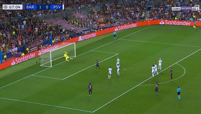 العارضة تحرم سواريز من تسجيل هدف في مرمي ايندهوفن