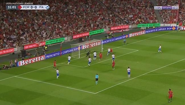 العارضة تحرم البرتغال من تسجيل هدف امام ايطاليا