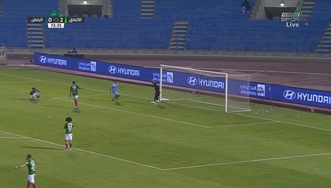 هدف الباطن الاول في مرمي الاتفاق بالدوري السعودي