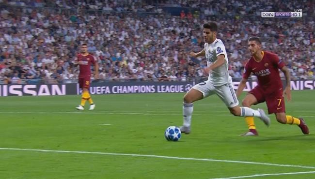 اسينسيو يستعرض وحارس روما يحرمه من تسجيل هدف ممتع