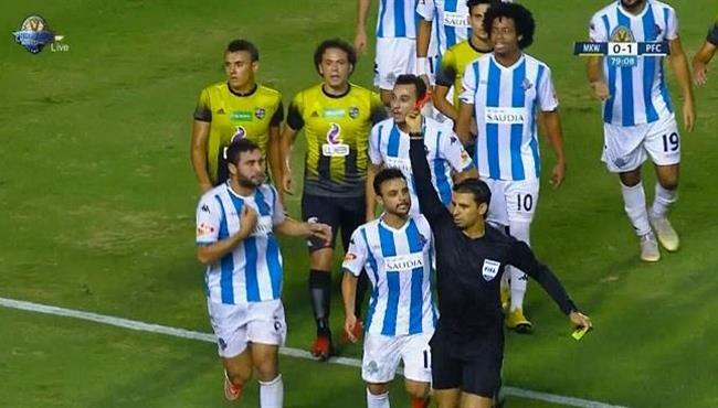 طرد على جبر فى مباراة بيراميدز والمقاولون العرب