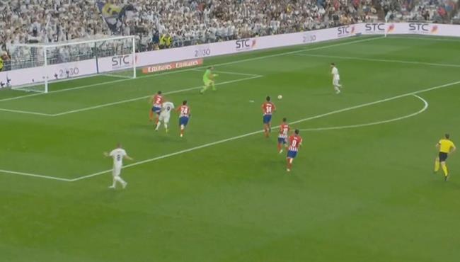 اسينسيو يهدر انفراد امام اتليتكو مدريد