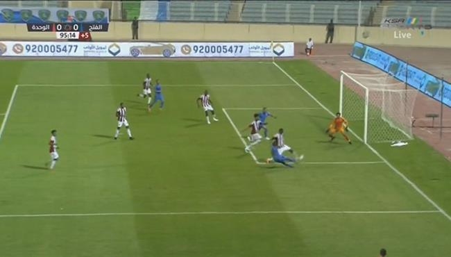 محمد عواد ينقذ فريقه من هدف قاتل امام الفتح