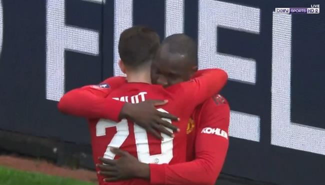 هدف مانشستر يونايتد الثاني في مرمي ريدينج لوكاكو