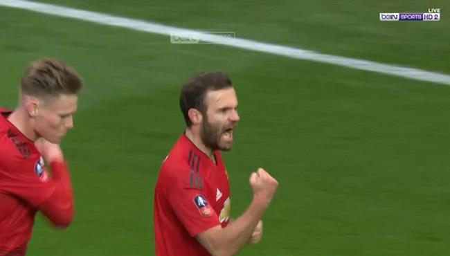 هدف مانشستر يونايتد الاول في مرمي ريدينج ماتا