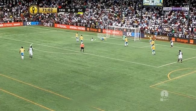 مدافع الاسماعيلي ينقذ هدف محقق لمازيمبي في دوري ابطال افريقيا