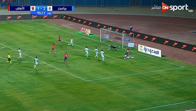 احمد الشناوي ينقذ بيراميدز من هدف تعادل للاهلي في اللحظات الاخيرة