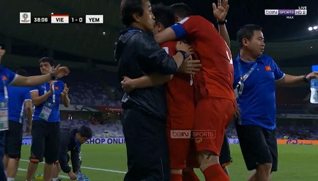 هدف فيتنام الاول الرائع في مرمي اليمن بكأس اسيا