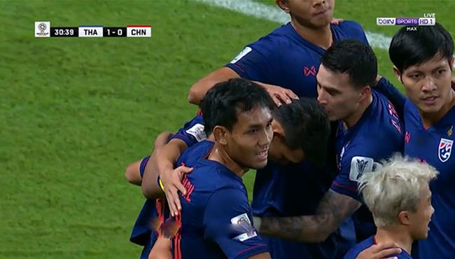 هدف تايلاند الاول في مرمي الصين بكأس اسيا