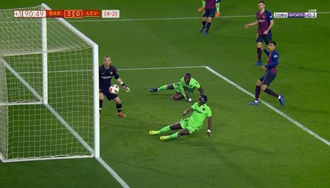 القائم يحرم ليفانتي من تسجيل هدف امام برشلونة