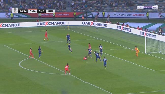 هل حرم الحكم عمان من ركلة جزاء امام اليابان بكأس اسيا