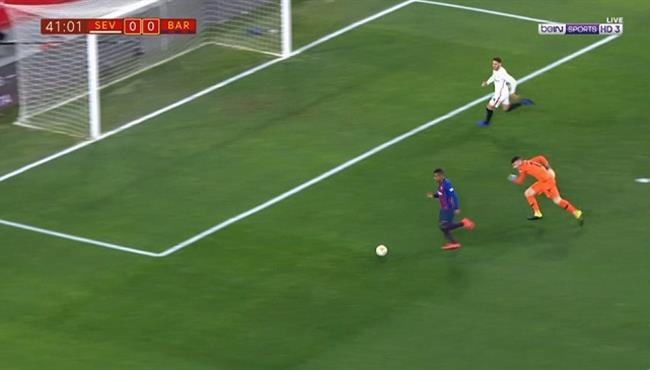 شاهد كيف اهدر مالكوم هذه الفرصة في مباراة برشلونة واشبيلية