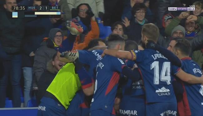 اهداف مباراة هويسكا وريال بيتيس 2 1 الدوري الاسباني