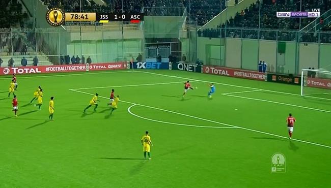 كريم نيدفيد يهدر انفراد امام مرمي شبيبة الساورة