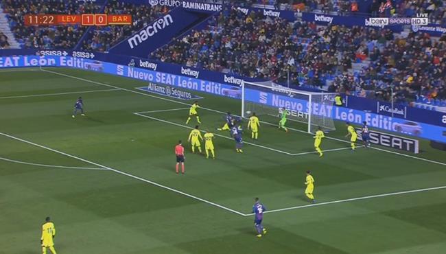 سيلسن ينقذ برشلونة من هدف ثاني لـ ليفانتي فى كأس ملك اسبانيا