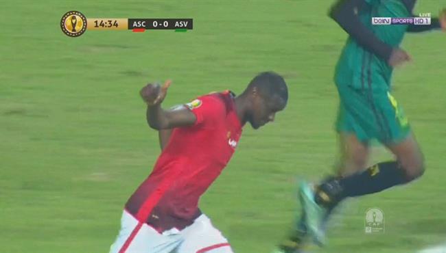 كوليبالي يهدر فرصة هدف للاهلي امام فيتا كلوب