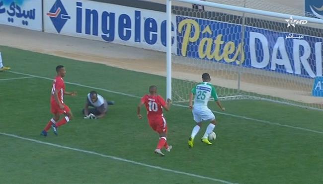 عمر بوطيب يهدر فرصة لا تصدق للرجاء امام افريقيا ستارز في كأس الكونفيدرالية