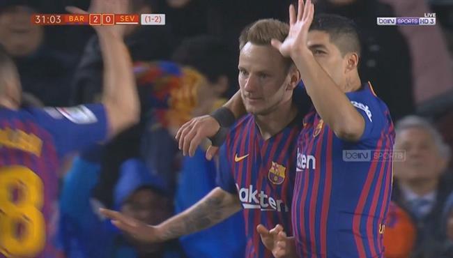 هدف برشلونة الثاني في مرمي اشبيلية راكيتيتش