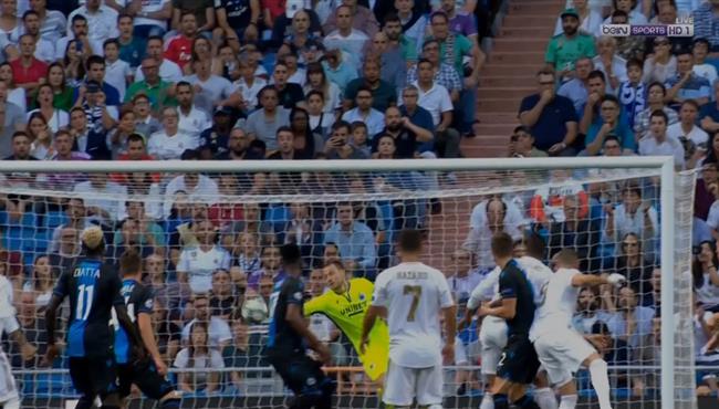 تصدي مينيوليه الرائع في مباراة ريال مدريد وكلوب بروج