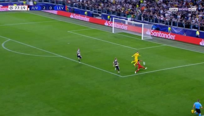 خطأ قاتل من تشيزني كاد ان يتسبب في هدف عالمي لباير ليفركوزن امام يوفنتوس