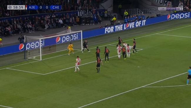 القائم يحرم اياكس من هدف اول امام تشيلسي