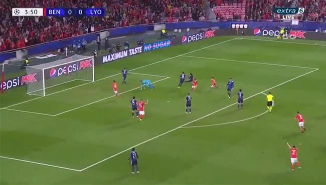 اهداف مباراة بنفيكا وليون 2 1 دوري ابطال اوروبا