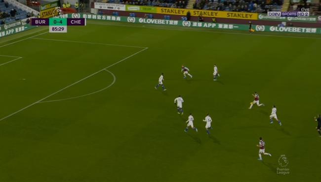 هدف بيرنلي الخرافي في مرمي تشيلسي بالدوري الانجليزي