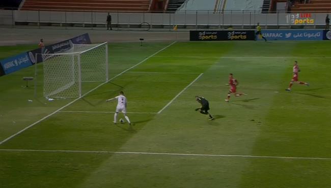 شاهد كيف اهدر لاعب الشباب هذه الفرصه امام شباب الاردن في البطولة العربية