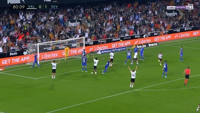 اهداف مباراة فالنسيا واشبيلية 1 1 الدوري الاسباني