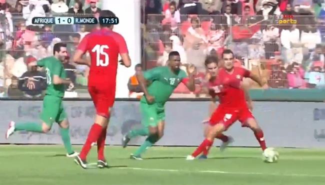 هدف فوز نجوم افريقيا علي نجوم العالم 1 0 صامويل ايتو