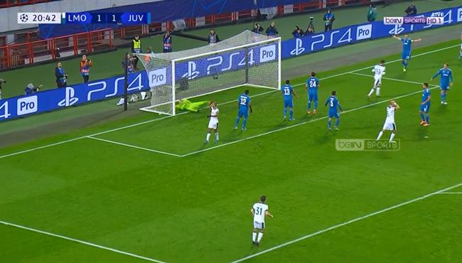 لاعب لوكوموتيف موسكو كاد ان يسجل هدف رائع في مرمي يوفنتوس