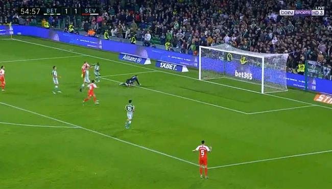 اهداف مباراة اشبيلية وريال بيتيس 2 1 الدوري الاسباني