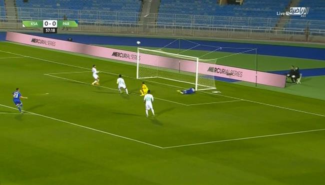 العارضة تحرم باراغواي من تسجيل هدف امام السعودية