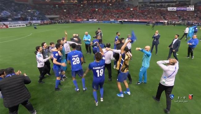 فرحة واحتفال لاعبي الهلال بعد الفوز بدوري ابطال اسيا