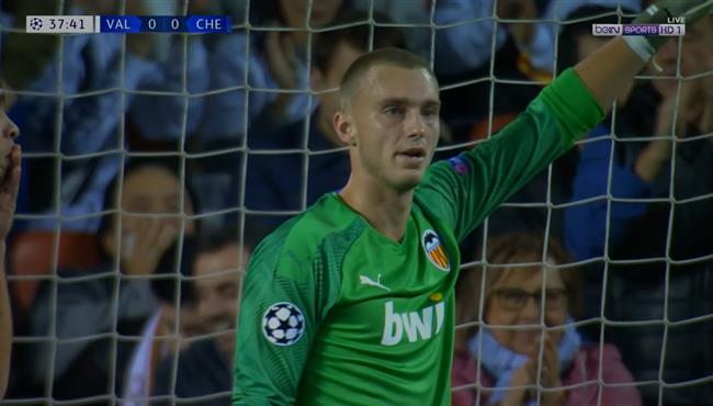 تصدي سيلسين الخرافي امام تشيلسي في دوري ابطال اوروبا