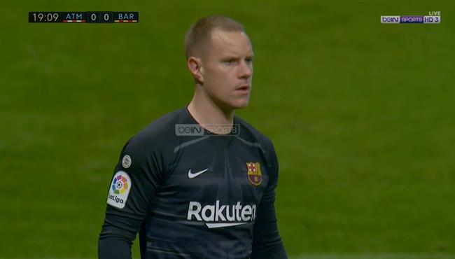 تصدي تير شتيجن الخرافي في مباراة برشلونة واتلتيكو مدريد