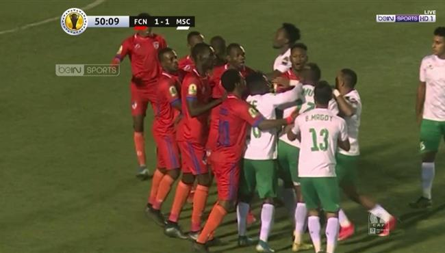 مشادة بين لاعبي المصرى ونواديبو فى كاس الكونفيدراليه