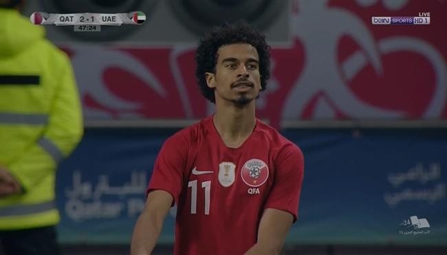 العارضة تحرم اكرم عفيف من تسجيل هدف ثالث لقطر امام الامارات