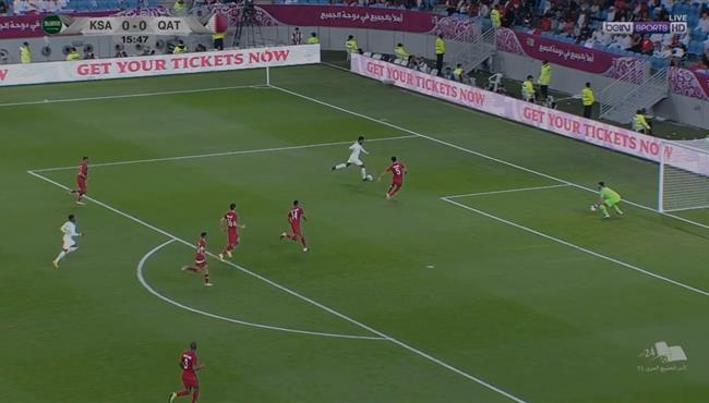 حارس قطر ينقذ فريقه من هدف محقق لسعودية