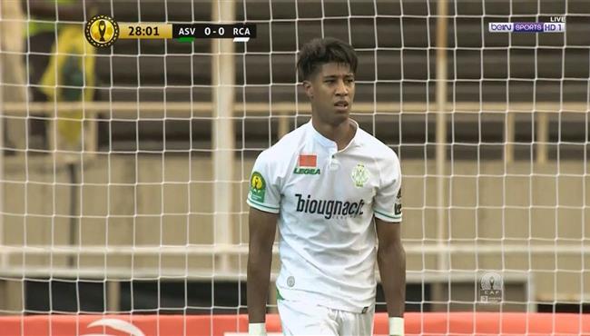 حميد احداد يهدر فرصة هدف محقق لاتصدق والمرمي خالي امام فيتا كلوب