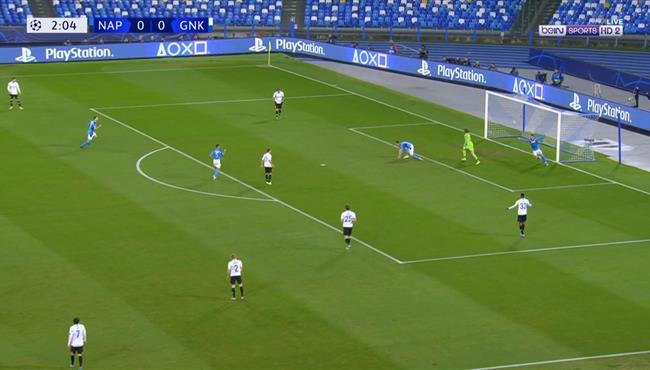 هدف نابولي الاول بعد خطأ كوميدي من حارس جينك في دوري ابطال اوروبا