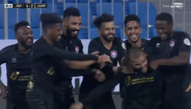 هدف الرائد الرابع الرائع فى مرمى الشباب 4 2 الدوري السعودي